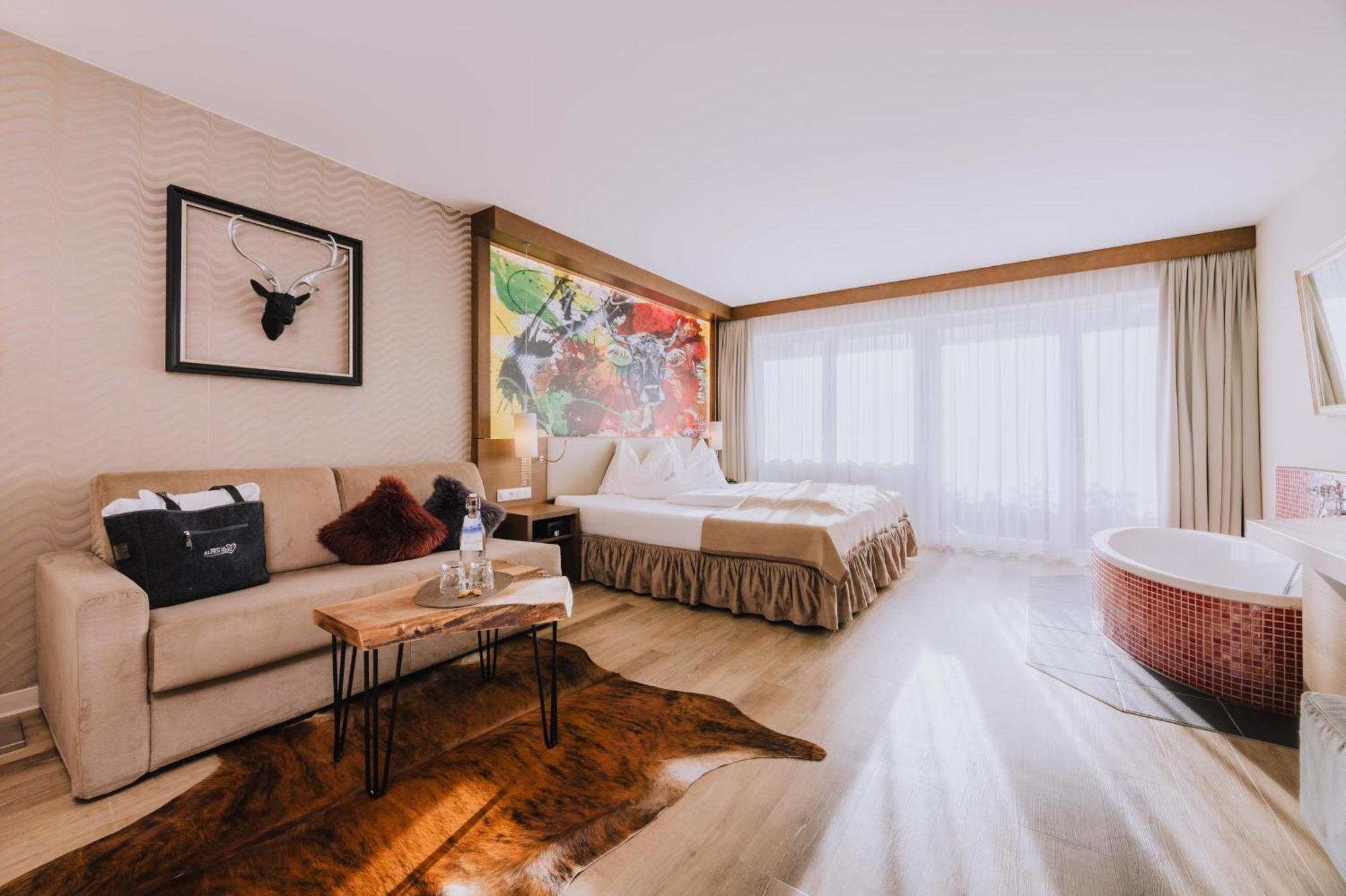 Alpen-Herz Romantik & Spa - Adults Only Ladis Luaran gambar