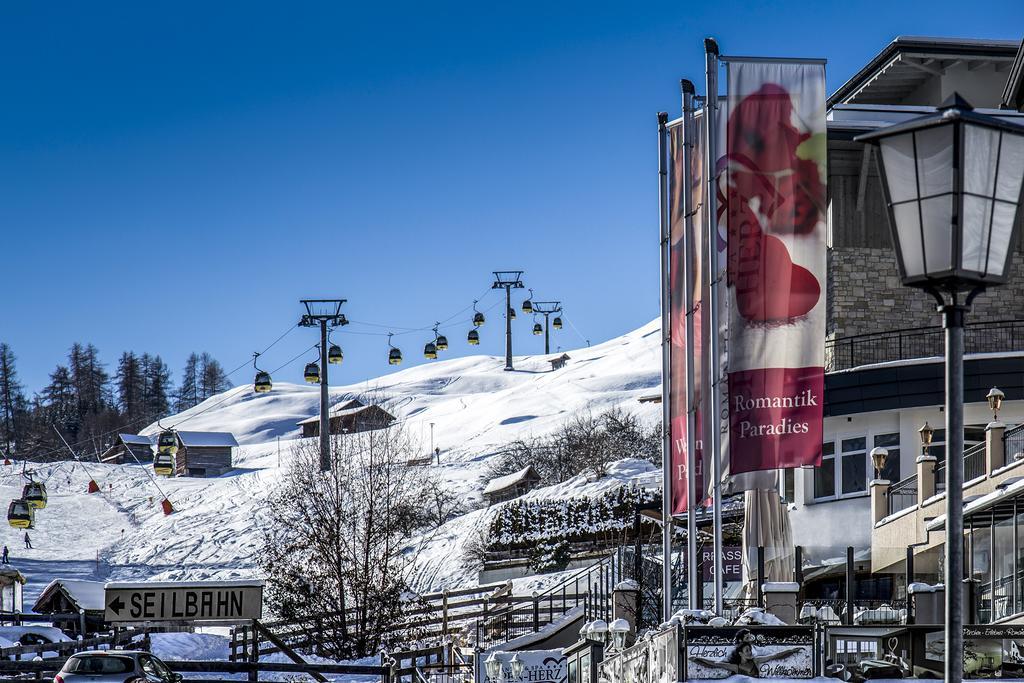 Alpen-Herz Romantik & Spa - Adults Only Ladis Luaran gambar