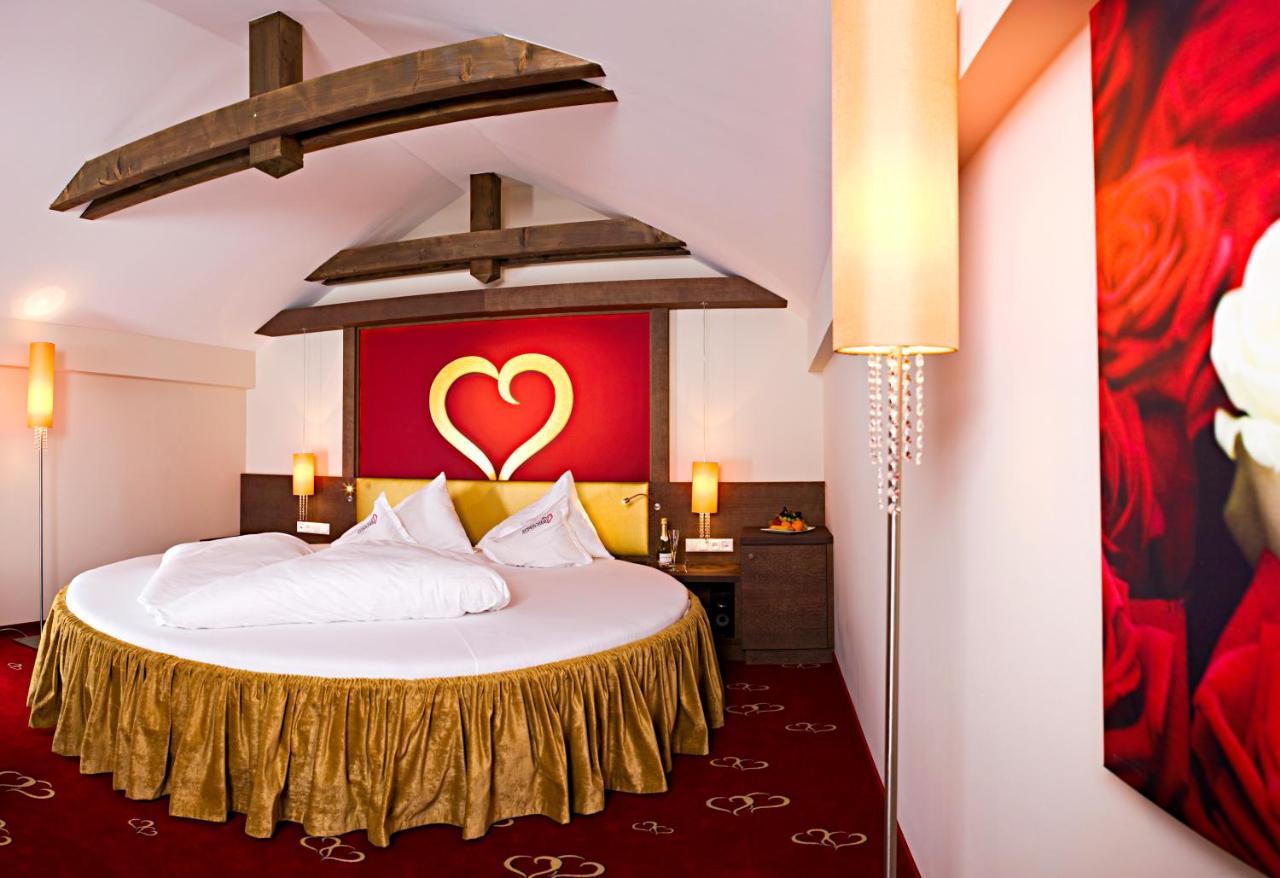 Alpen-Herz Romantik & Spa - Adults Only Ladis Luaran gambar